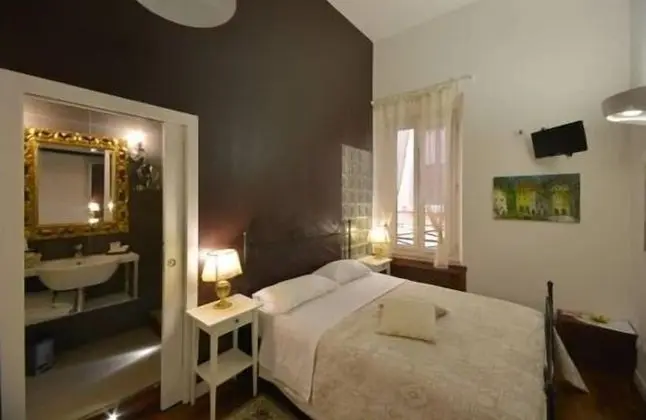 Standard Tek Büyük Yataklı Oda (Pegaso)