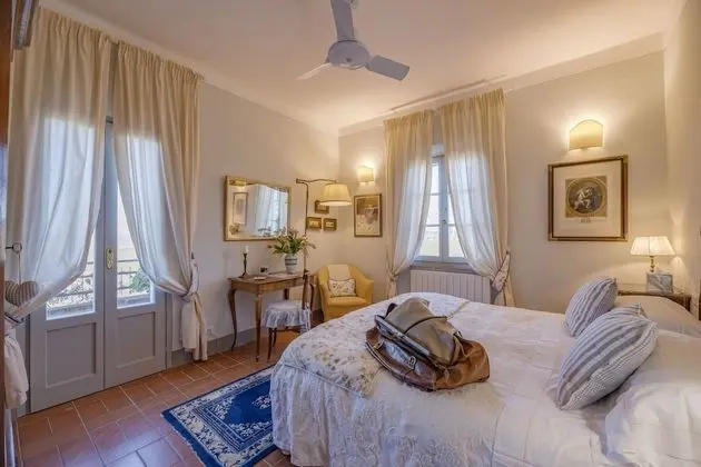 Tek Büyük Yataklı Oda, Balkon