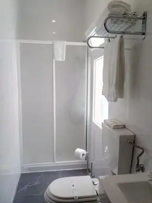 Tek Büyük Yataklı Oda, Balkon