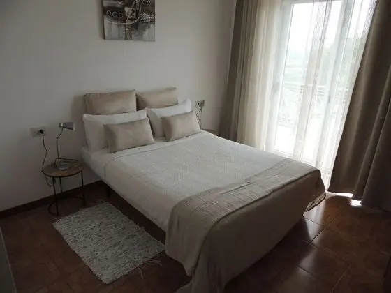 Basic Tek Büyük Yataklı Oda