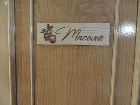 Basic Tek Büyük Yataklı Oda