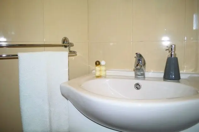 Tek Büyük veya İki Ayrı Yataklı Oda, Özel Banyo