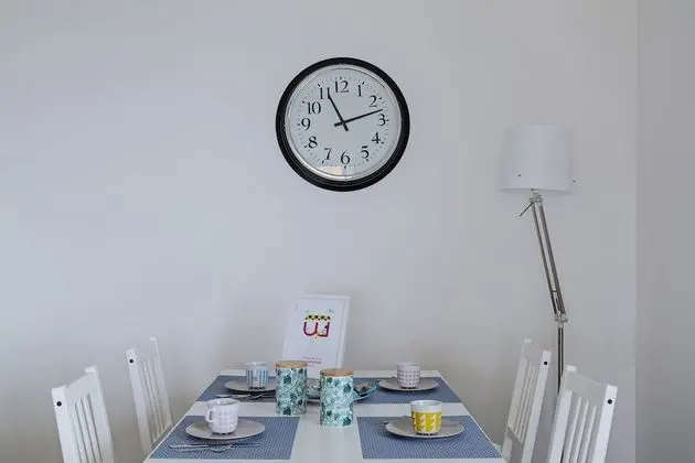 Odada yemek servisi