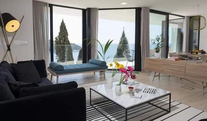 Exclusive Three Bedroom Apartment with Sea view and Balcony