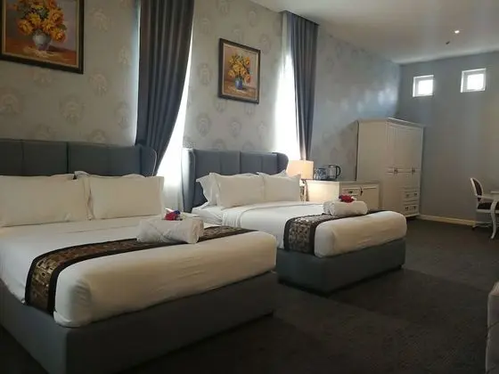 Family Oda, 2 Büyük (Queen) Boy Yatak, Özel Banyo, Bahçe Manzaralı