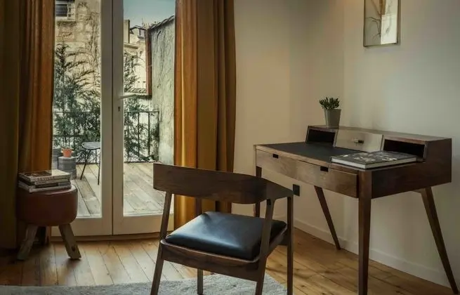 Deluxe Tek Büyük Yataklı Oda, Teras