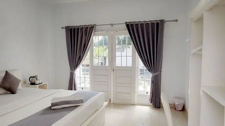 Villa (With Double Bed)