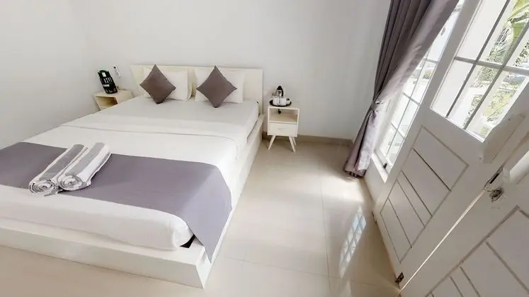 Villa (With Double Bed)