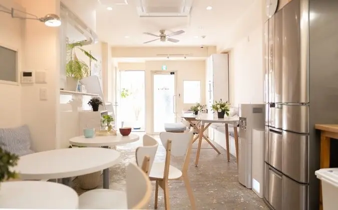 Dört Kişilik Oda, Ortak Banyo