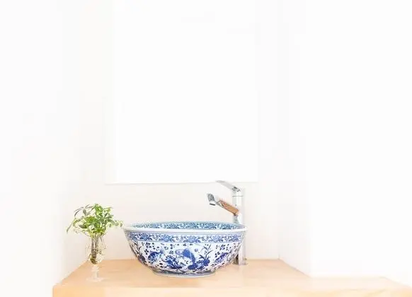 Tek Büyük Yataklı Oda, Ortak Banyo