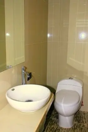 Family Tek Büyük Yataklı Oda, 1 Yatak Odası, Sigara İçilmez, Özel Banyo (3 People)