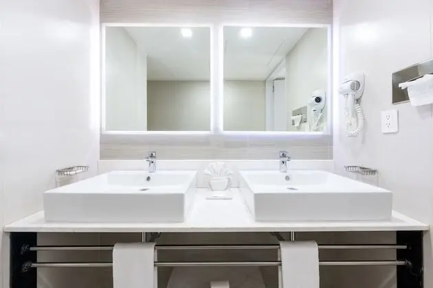 Master Suite Executive