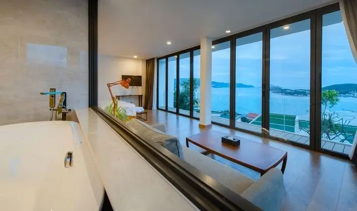 Luxury Villa, 4 Yatak Odası, Okyanus Manzaralı, Denize Sıfır