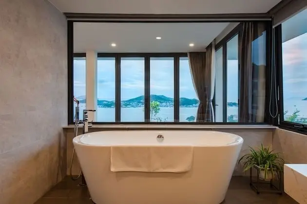 Luxury Villa, 4 Yatak Odası, Okyanus Manzaralı, Denize Sıfır
