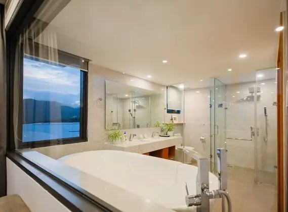 Luxury Villa, 4 Yatak Odası, Okyanus Manzaralı, Denize Sıfır