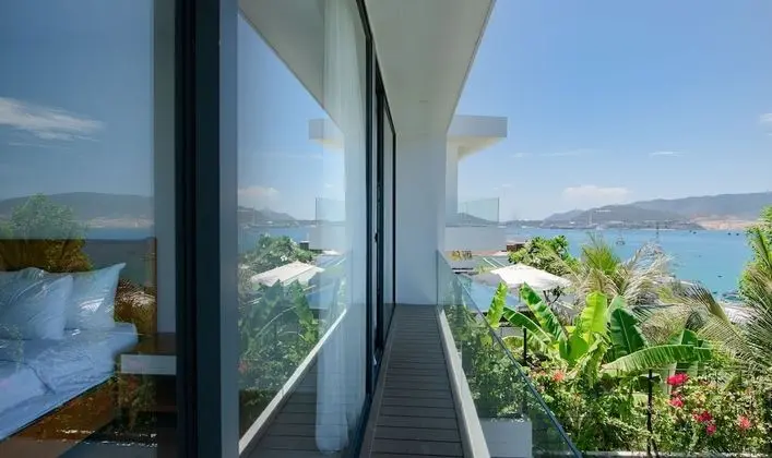 Luxury Villa, 4 Yatak Odası, Okyanus Manzaralı, Denize Sıfır
