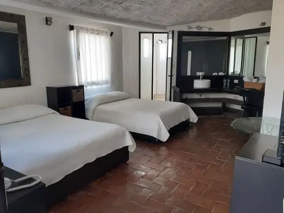 Süit, 2 Çift Kişilik Yatak