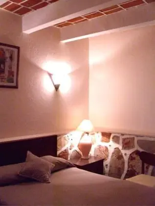 Standart Bir Çift Kişilik Yataklı