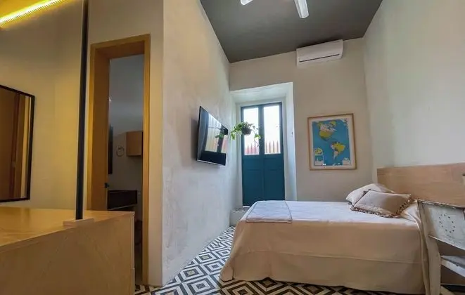 Traditional Ev, Birden Çok Yatak, Ortak Banyo