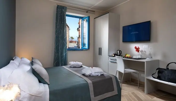 Deluxe Tek Büyük Yataklı Oda, Dağ Manzaralı