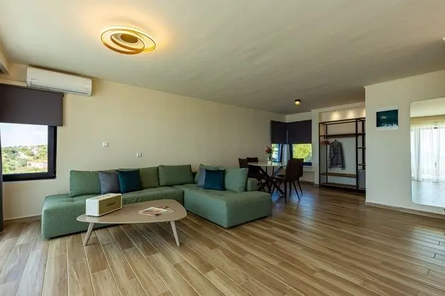 Deluxe Süit, Sıcak Su Havuzu, Deniz Manzaralı (Panoramic)