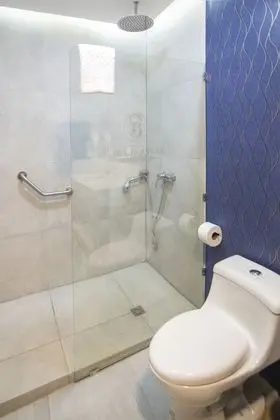 Basic Üç Kişilik Oda