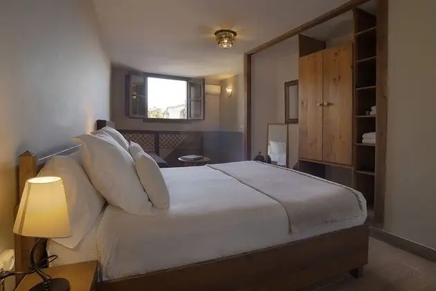Deluxe Tek Büyük Yataklı Oda, Özel Banyo, Şehir Manzaralı (Alhambra)