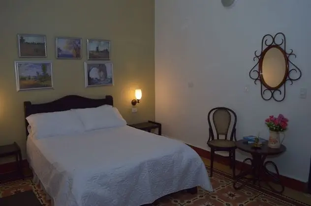 Tek Büyük Yataklı Oda
