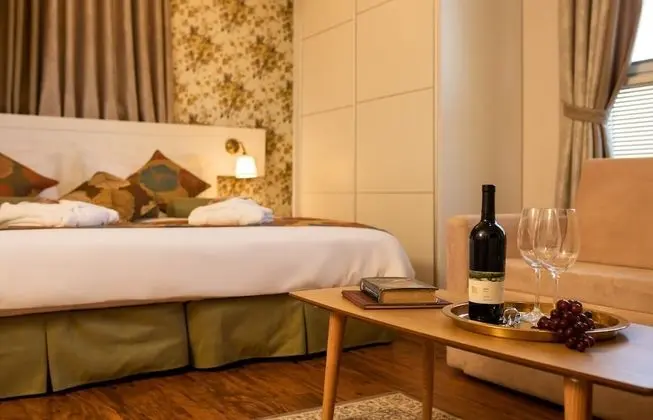 Deluxe Stüdyo, Sigara İçilmez