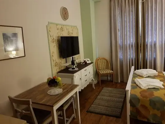 Standard Stüdyo, Sigara İçilmez