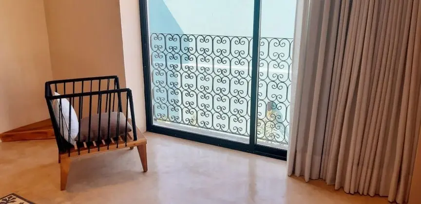 Junior Oda, Özel Banyo, Şehir Manzaralı