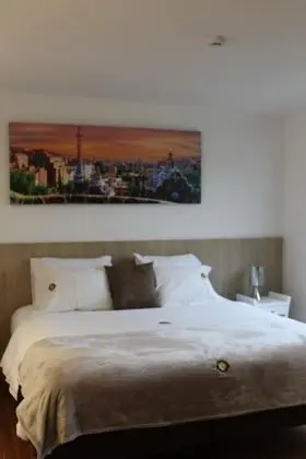 Standard Tek Büyük Yataklı Oda