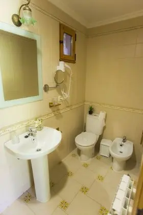 Tek Büyük veya İki Ayrı Yataklı Oda