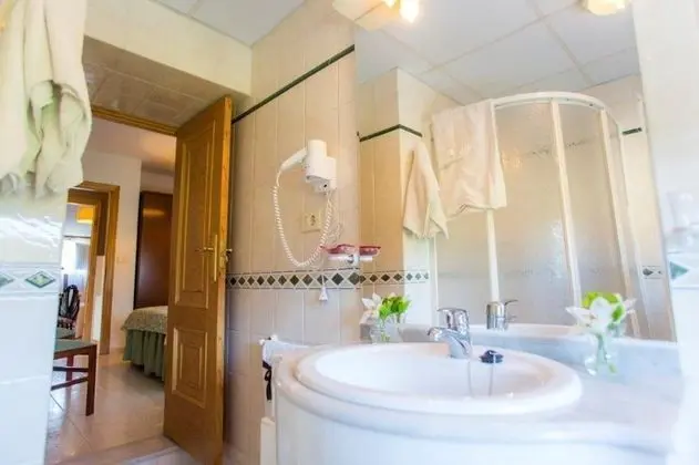 Tek Büyük veya İki Ayrı Yataklı Oda