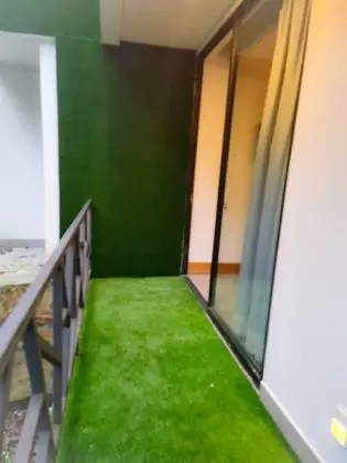 Tek Büyük Yataklı Oda, Balkon