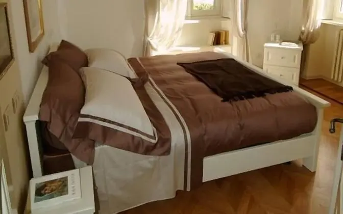 Luxury Apart Daire, 2 Yatak Odası, Teras, Göl Manzaralı (Sofia)