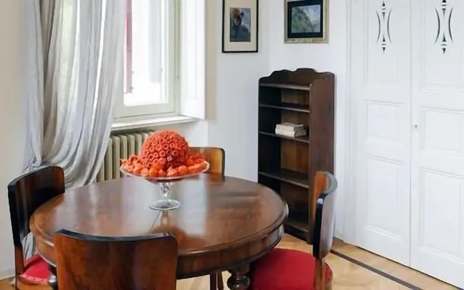 Luxury Apart Daire, 2 Yatak Odası, Teras, Göl Manzaralı (Sofia)