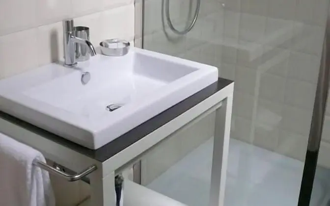 Panoramic Apart Daire, 2 Yatak Odası, Göl Manzaralı, Kule (Torretta)