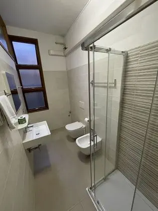 Economy Dört Kişilik Oda, Özel Banyo (External)