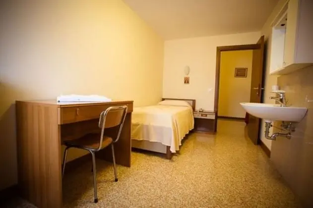 Economy Tek Kişilik Oda, Ortak Banyo