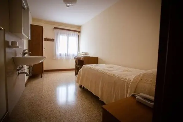Economy Tek Kişilik Oda, Ortak Banyo