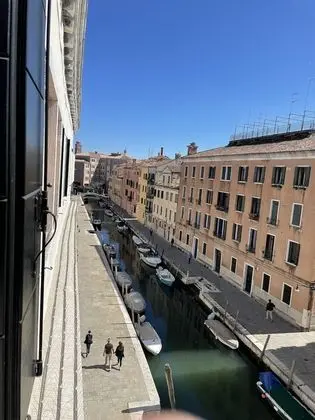 Standard Dört Kişilik Oda, Banyolu/Duşlu, Kanal Manzaralı