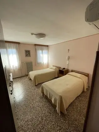 Standard İki Ayrı Yataklı Oda, Banyolu/Duşlu, Kanal Manzaralı