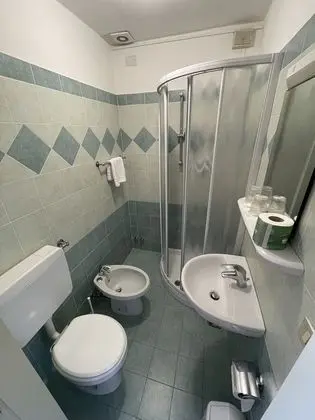 Standard İki Ayrı Yataklı Oda, Banyolu/Duşlu, Kanal Manzaralı