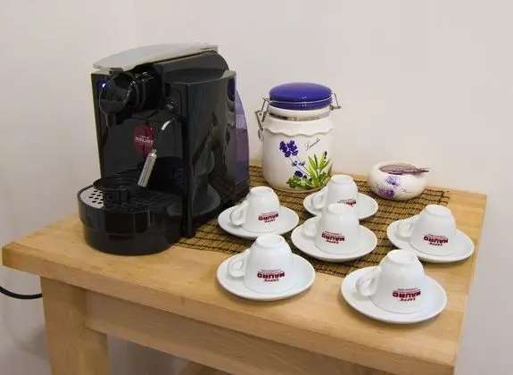 Üç Kişilik Oda