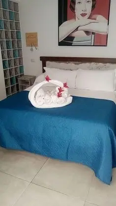 City Tek Büyük Yataklı Oda
