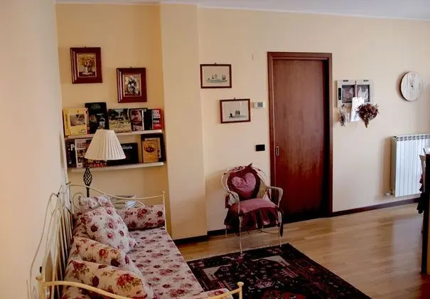 Apart Daire, 2 Yatak Odası, Ek Bina