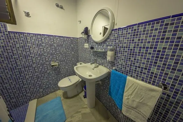 Family Üç Kişilik Oda, Avlu Manzaralı