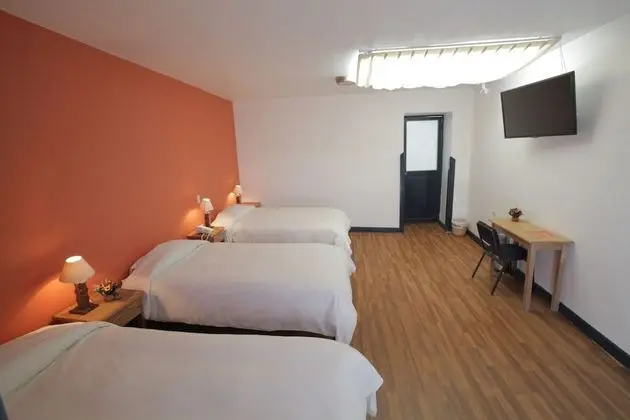 Üç Kişilik Oda