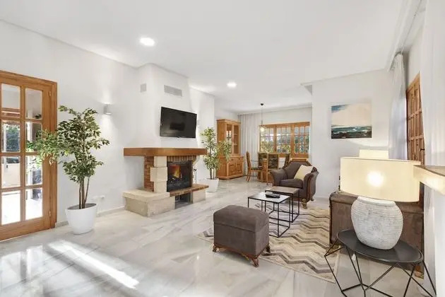 Villa, 4 Yatak Odası, Kişiye Özel Havuzlu
